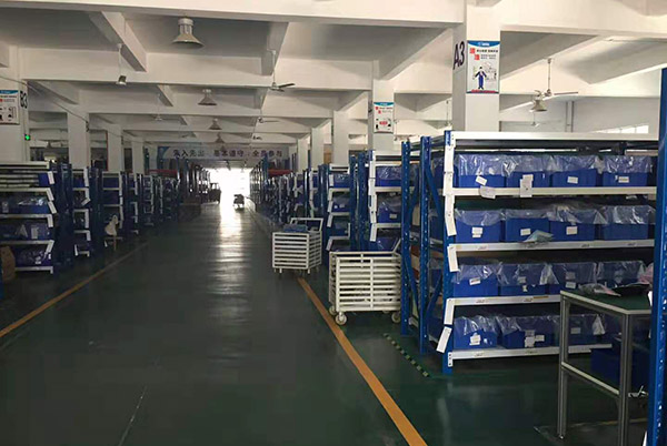 中型倉(cāng)儲(chǔ)貨架