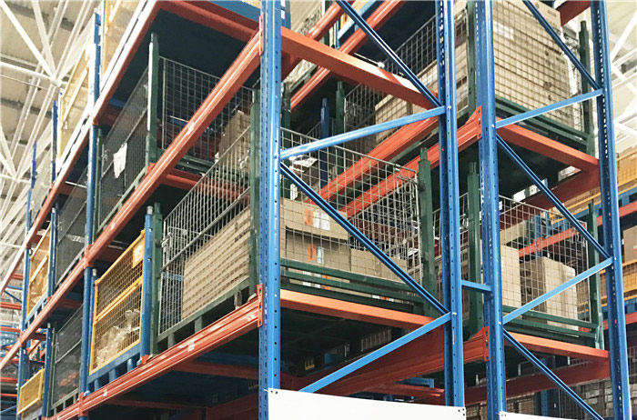 上層可以存放倉儲籠，適合批量大比較零散的配件存放